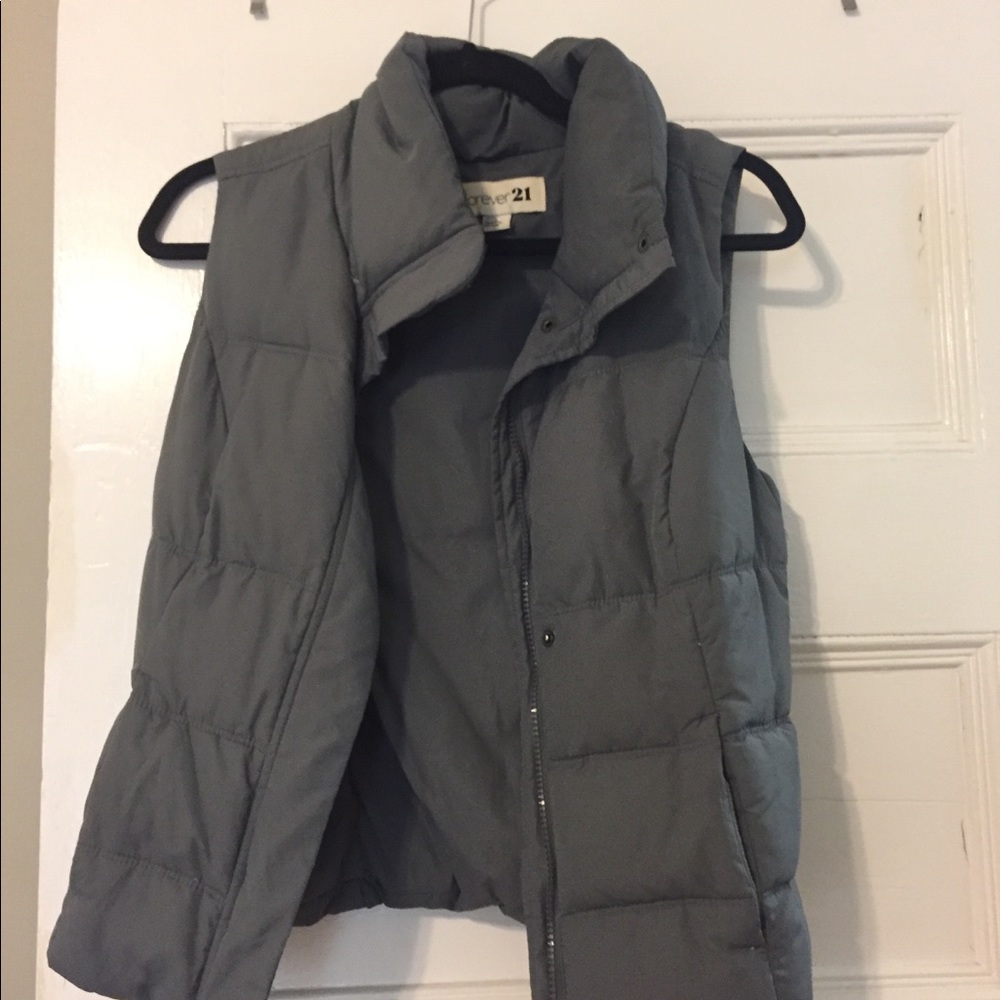 Grey Puffer Vest * warm*